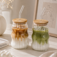 Mason jar ondulé avec Paille – 500 ml